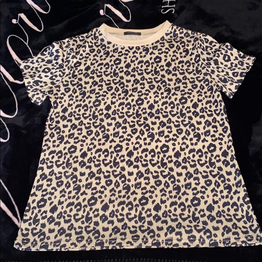 Perfect Condition Size S Leopard Tee